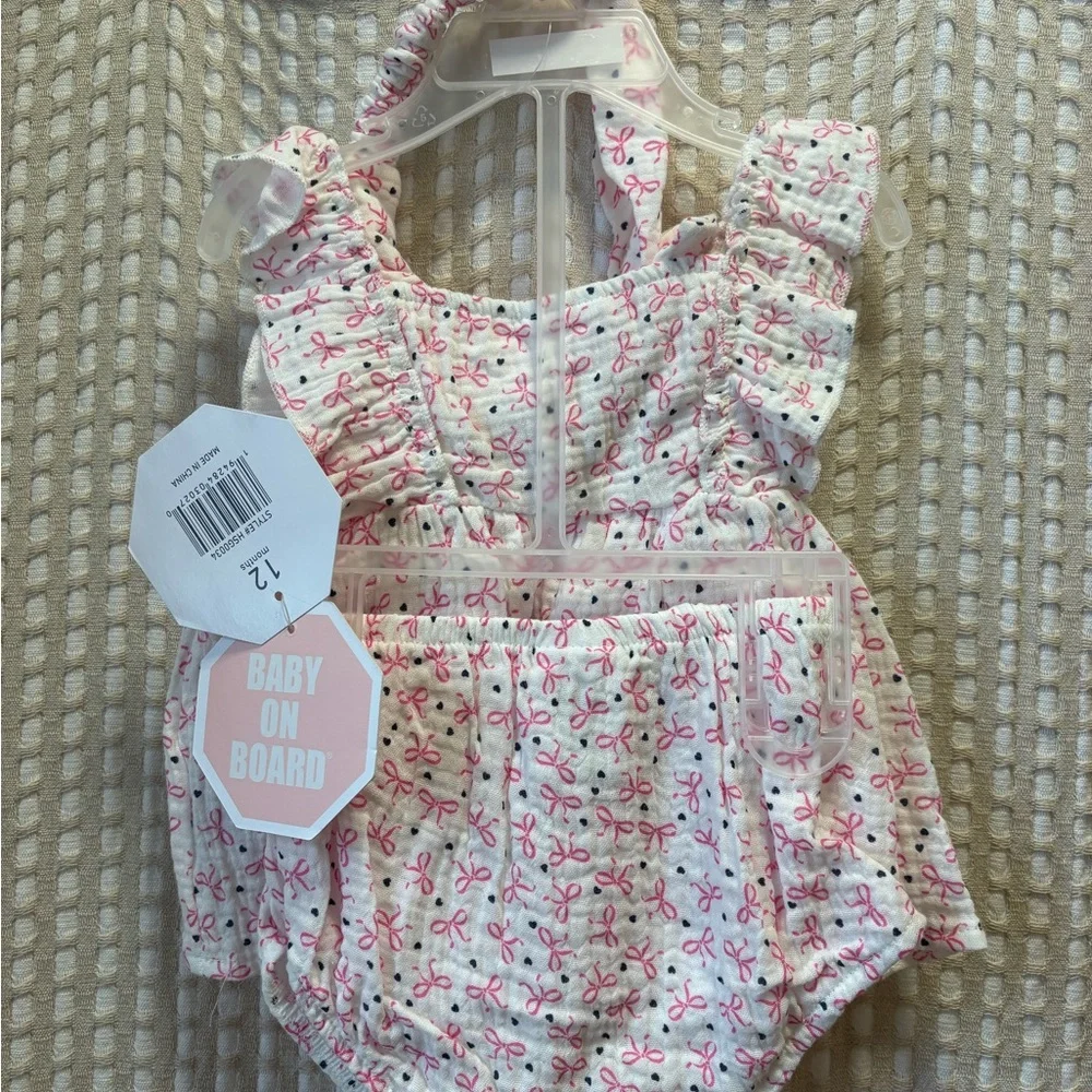 Pink Bow Diaper Cover outfit with matching bow
